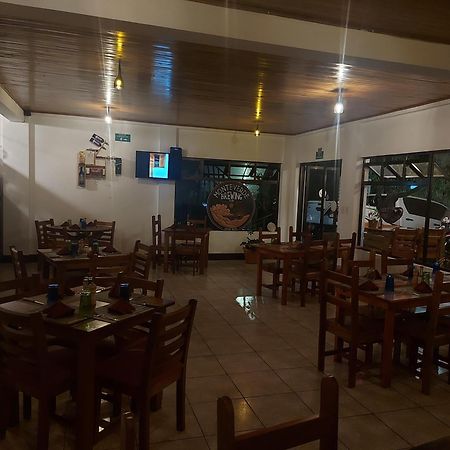 Alisson Hotel Y Restaurant Monteverde ภายนอก รูปภาพ