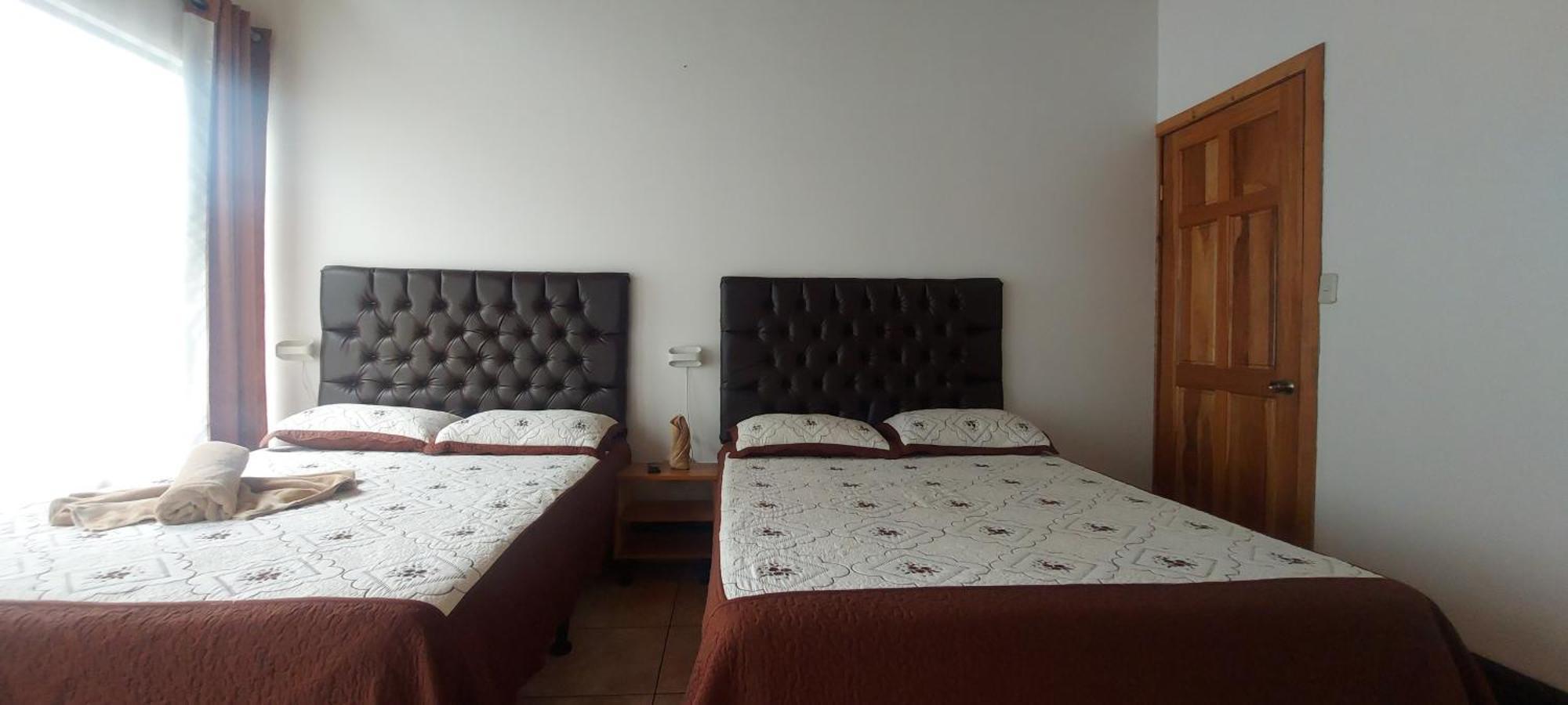 Alisson Hotel Y Restaurant Monteverde ภายนอก รูปภาพ