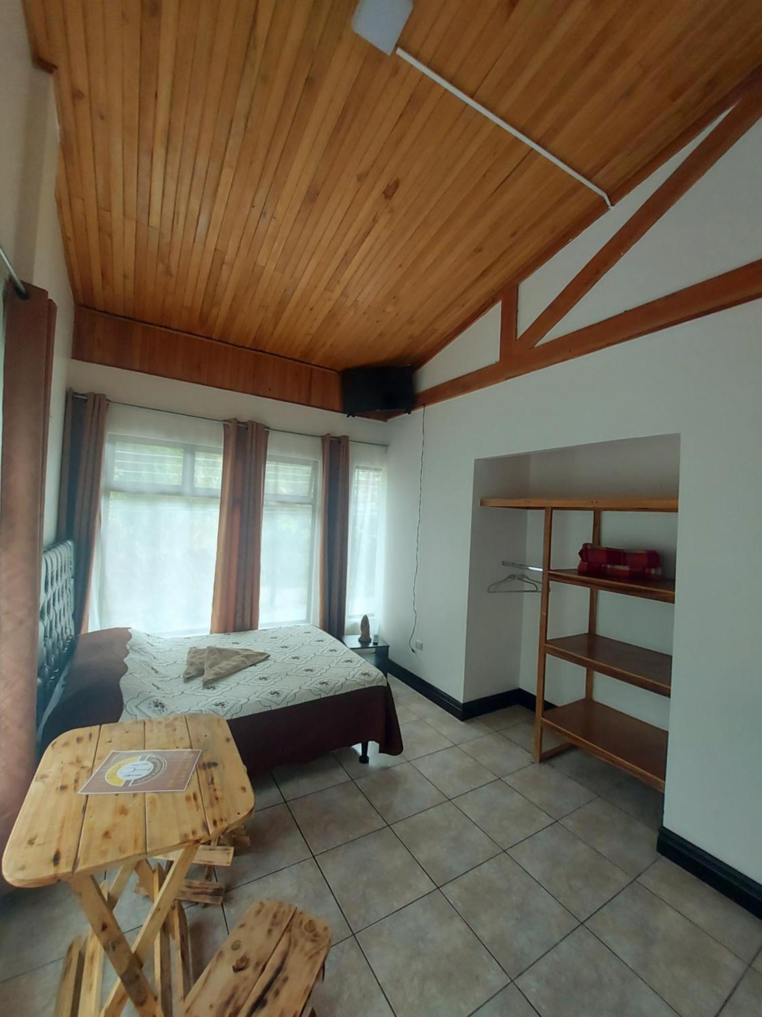 Alisson Hotel Y Restaurant Monteverde ห้อง รูปภาพ