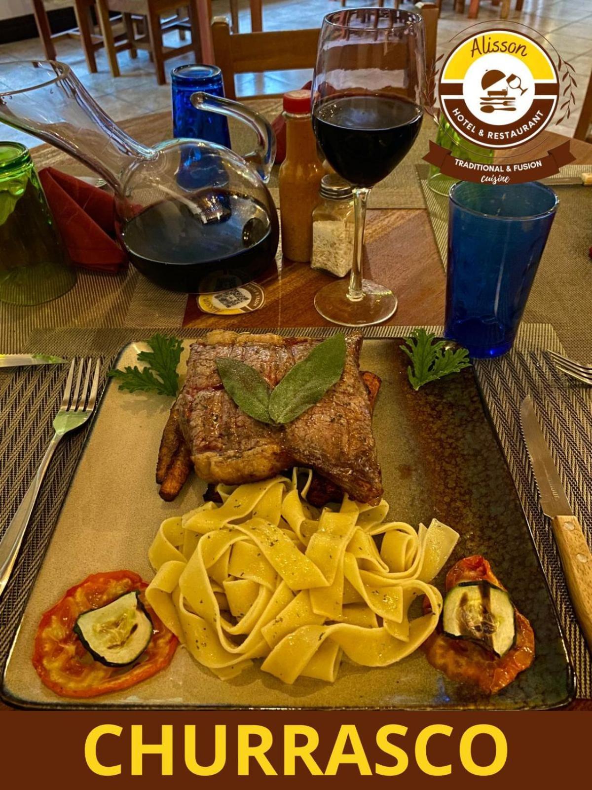 Alisson Hotel Y Restaurant Monteverde ภายนอก รูปภาพ