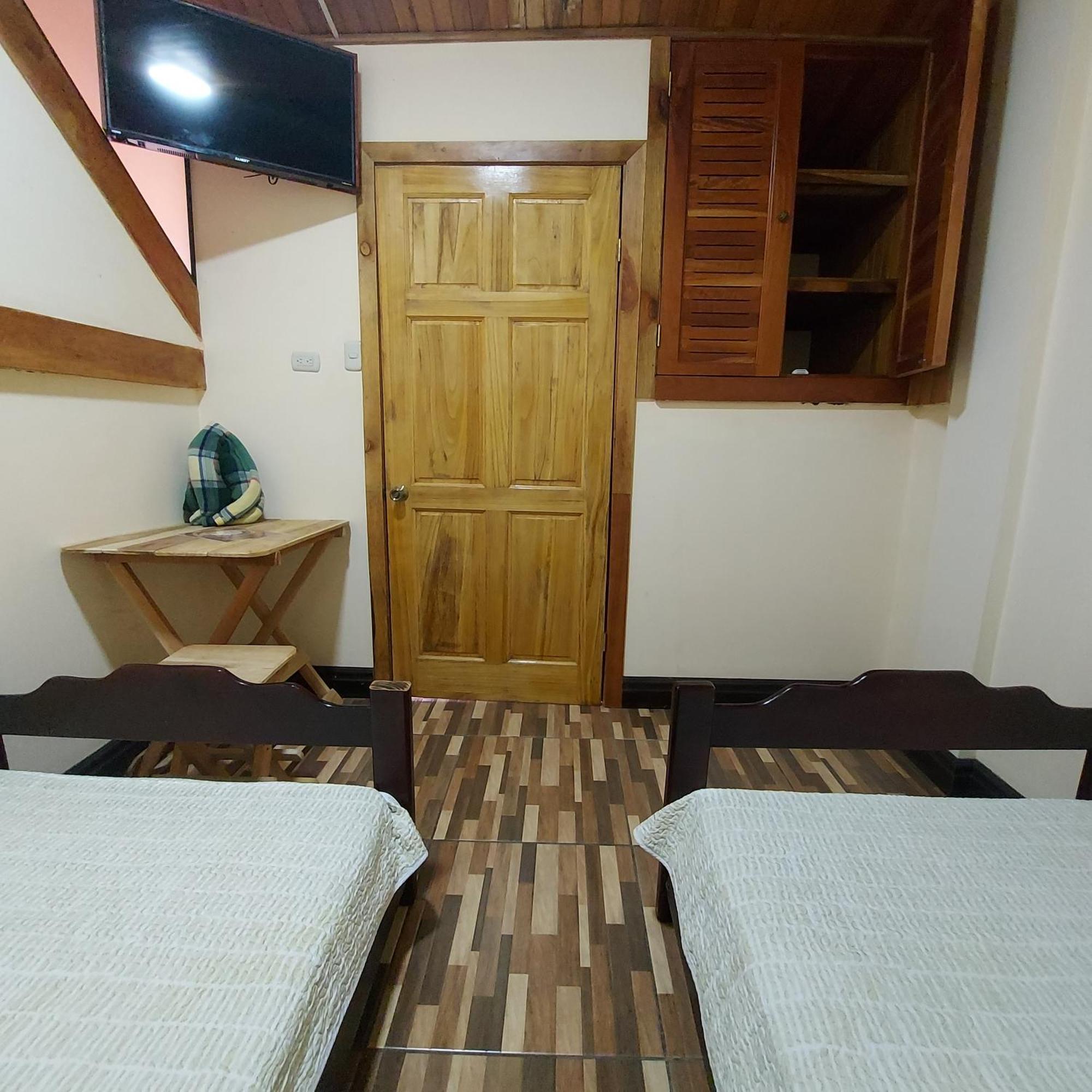 Alisson Hotel Y Restaurant Monteverde ภายนอก รูปภาพ